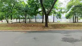 Termurah. Kavling depan jalan utama di Serpong Lagoon, Serpong