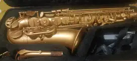 SAXOPHONE ALTO BEKAS