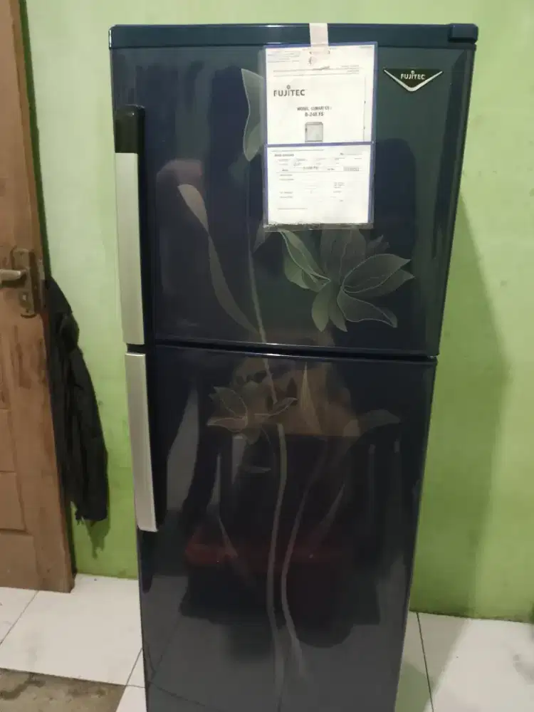 Kulkas 2 pintu fujitech