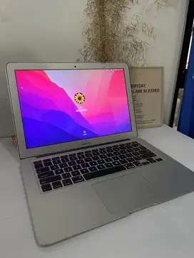 MacBook Air 2015 13inch 8/256
