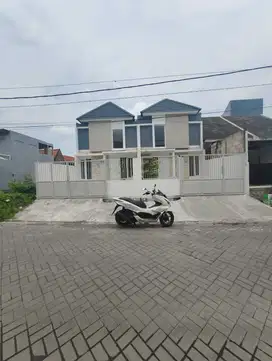 Rumah Baru Gress Medokan Rungkut Surabaya