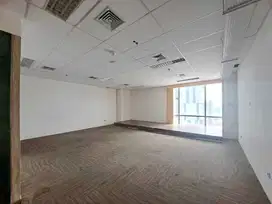 For Rent Kantor Sdh Partisi Luas 136 m2 di SOHO Capital Central Park