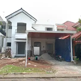 Dijual Cepat Rumah cantik di perumahan kota wisata Cibubur
