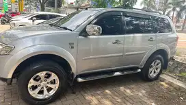 Dijual Mobil Pajero Dakkar tahun 2012
