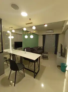 Disewakan 3 BR Apartemen Meikarta Tower Newton