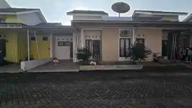 Rumah Minimalis Siap Pakai di Colomadu Solo