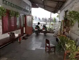 Rumah Raya Mastrip, Jalan Utama, Strategis, Luas Besar