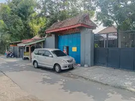 DIJUAL RUMAH DAN GUDANG TERAWAT LOKASI STRATEGIS DI PARE KEDIRI