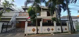Rumah Mewah 2 Lantai di Kemang Jakarta Selatan