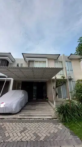 Rumah Pelican Hill Bagus, Terawat, Semi Furnish, Terawat