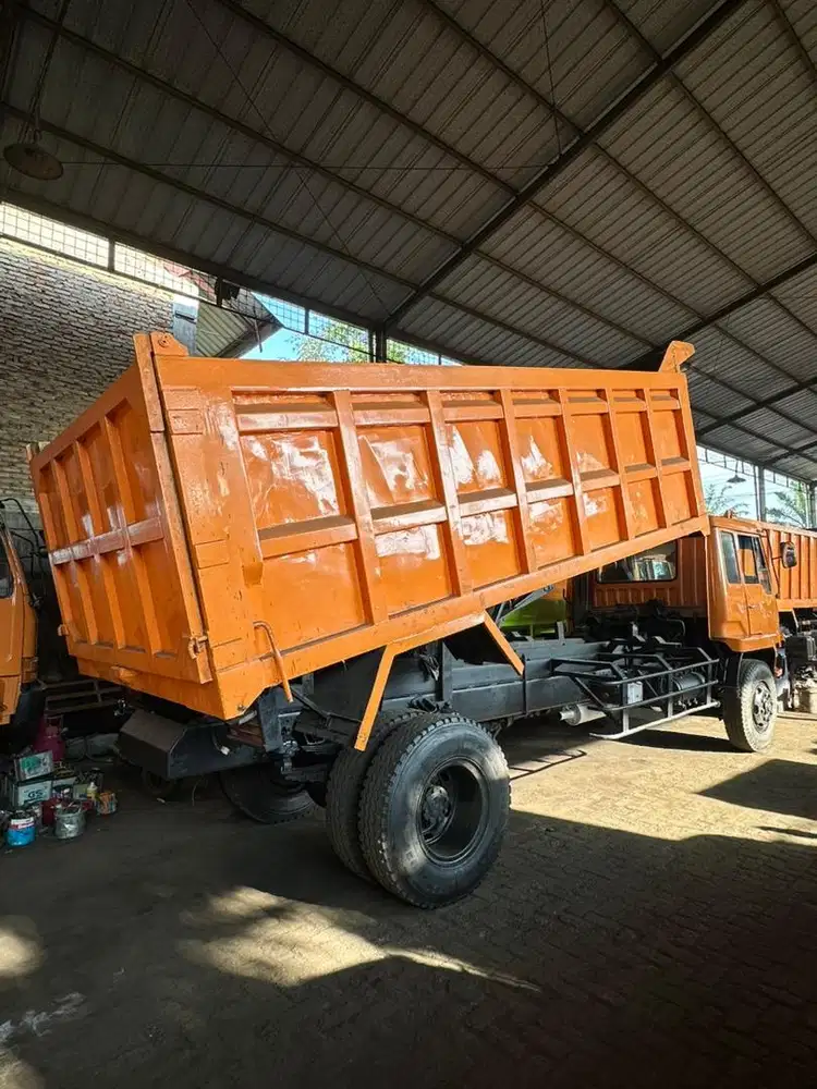 Mitsubishi Ps220 4x2 2015 DUMP TRUCK  BAN MENTAH KAWAT 1.000 Mulusss