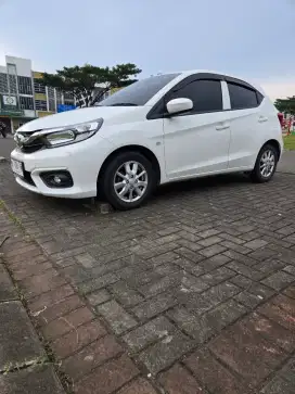Brio matic 2022 istimewah km low mobil bagus tipe E