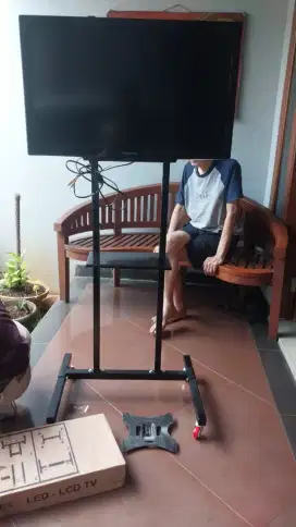 Bracket standing 32-55+ pasang