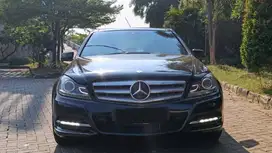 MERCEDES-BENZ C300 Avantgarde