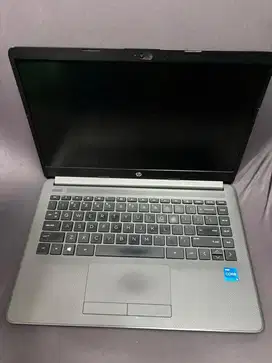 LAPTOP HP 240 G8 INTEL CORE I5 GEN 11 RAM 16gb ssd 512GB