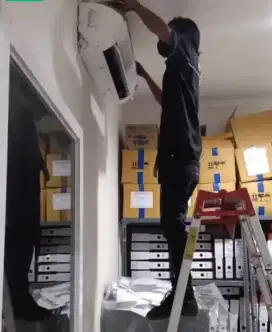 Teknisi AC Service