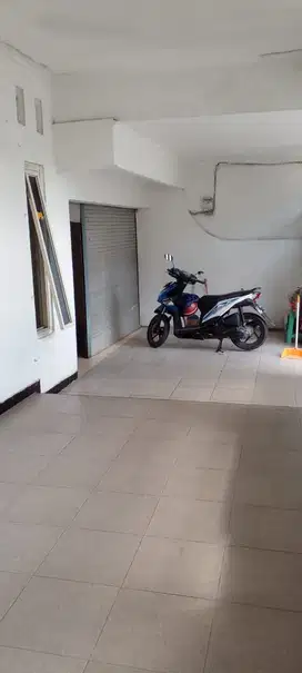 RUMAH 2 LANTAI MURAH. DEKAT RSUD, PSR LARANGAN. BISA UNTUK KOST AN