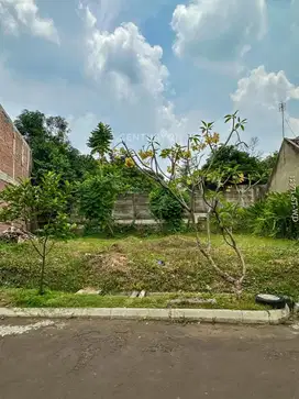 Dijual Kavling Datar Dalam Komplek Tertata Rapi Di Sektor 9