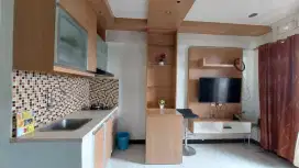SEWA APARTEMEN BULANAN DI CAKUNG ISI LENGKAP