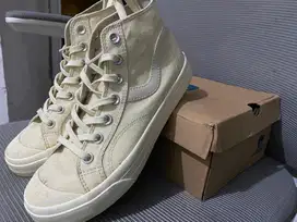 Sepatu Pria Ventella Public High Cream
