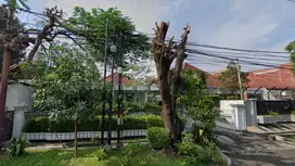 Rumah Pusat Kota Jl Kapuas Hanya 100 Meter ke Raya Darmo