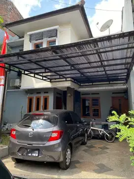 DIJUAL
Rumah 2 Lantai Di Dalam Cluster Antapani bandung