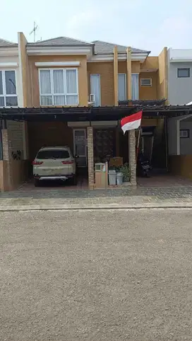 Turun Harga Rumah 2 Lantai Siap Huni di Kota Wisata cibubur Lt.128m