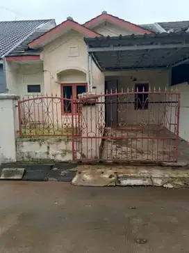 DISEWAKAN MURAH CEPAT RUMAH RAPI DI BOULEVARD CIBUBUR COUNTRY