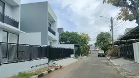 RUMAH HOEK VILLA MELATI MAS BLOK VISTA SERPONG JUAL HARGA BU