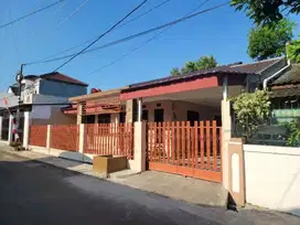 Rumah Siap Huni di Serpong Dekat Tol (Kode 672)