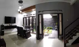 Dijual Cepat Rumah 2 Lantai Full Furnished Siap Huni Buah Batu Bandung