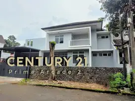 Rumah Siap Huni ada Taman Luas Strategis di BIntaro Sektor 9. 15880