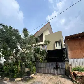 JUAL Rumah Cantik Siap Huni Taman Patra