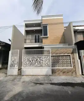 Dijual Rumah Baru Di banyuanyar solo banjarsari