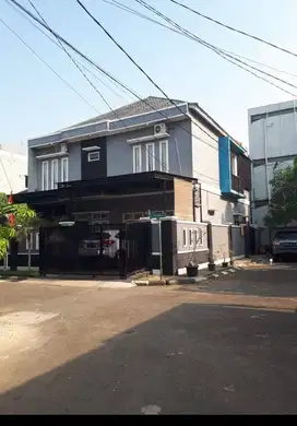 Rumah hook Bagus Siap Huni, Taman Royal Cipondoh Tangerang