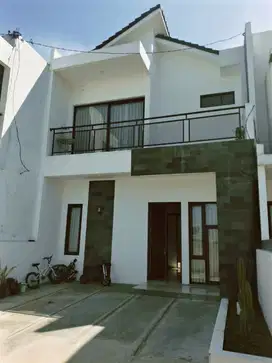 RUMAH 2 LANTAI SIAP HUNI DI CIHANJUANG ATAS BANDUNG UTARA