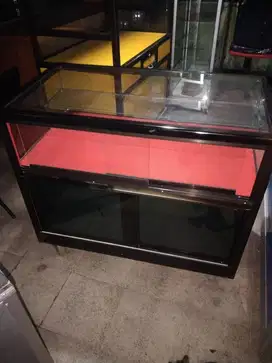 Etalase kaca / etalase counter