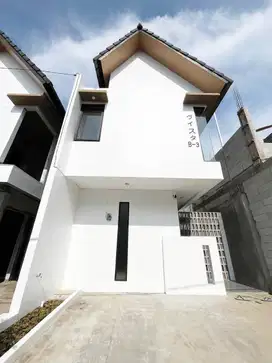 LAST Unit rumah di cihanjuang design Jepang lingkungan asri 2 mobil