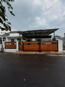 Rumah Hook Luas Siap Huni di Perumahan Bukit Dago