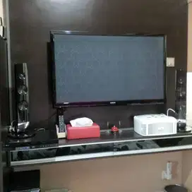 disewa apartemen green lake sunter,studio,1lantai dengan kolam renang