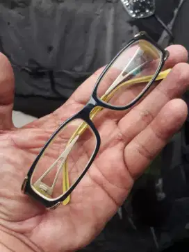 Antik vintage kacamata baca merk pierre cardin model unik muka kecil