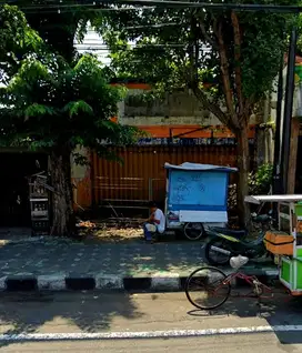Di jual ruko kondisi hitung tanah di pusat kota sidoarjo