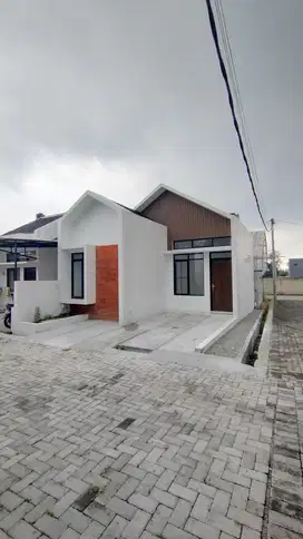 PROMO 2 unit Rumah di cihanjuang parongpong dekat wisata lembang