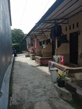 Dijual Rumah Kontrakan 6 pintu Lokasi di Pitara Kali licin  Depok