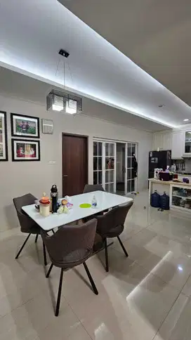 dijual rumah rapih dan sudah renovasi full bangunan