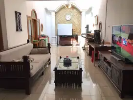 Dijual Rumah Mewah Bagus Dan Strategis di Citra 1, Jakarta Barat