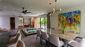 Leasehold - Charming 4-Bedroom Villa Near Canggu Bali - Prime Location