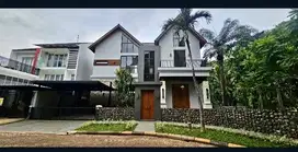 Rumah Mewah 3 Lantai Huk Balinese Style di Puspita Loka BSD CITY