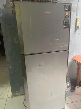 Kulkas bekas 2 pintu