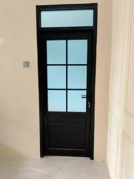 Kusen jendela dan pintu almunium